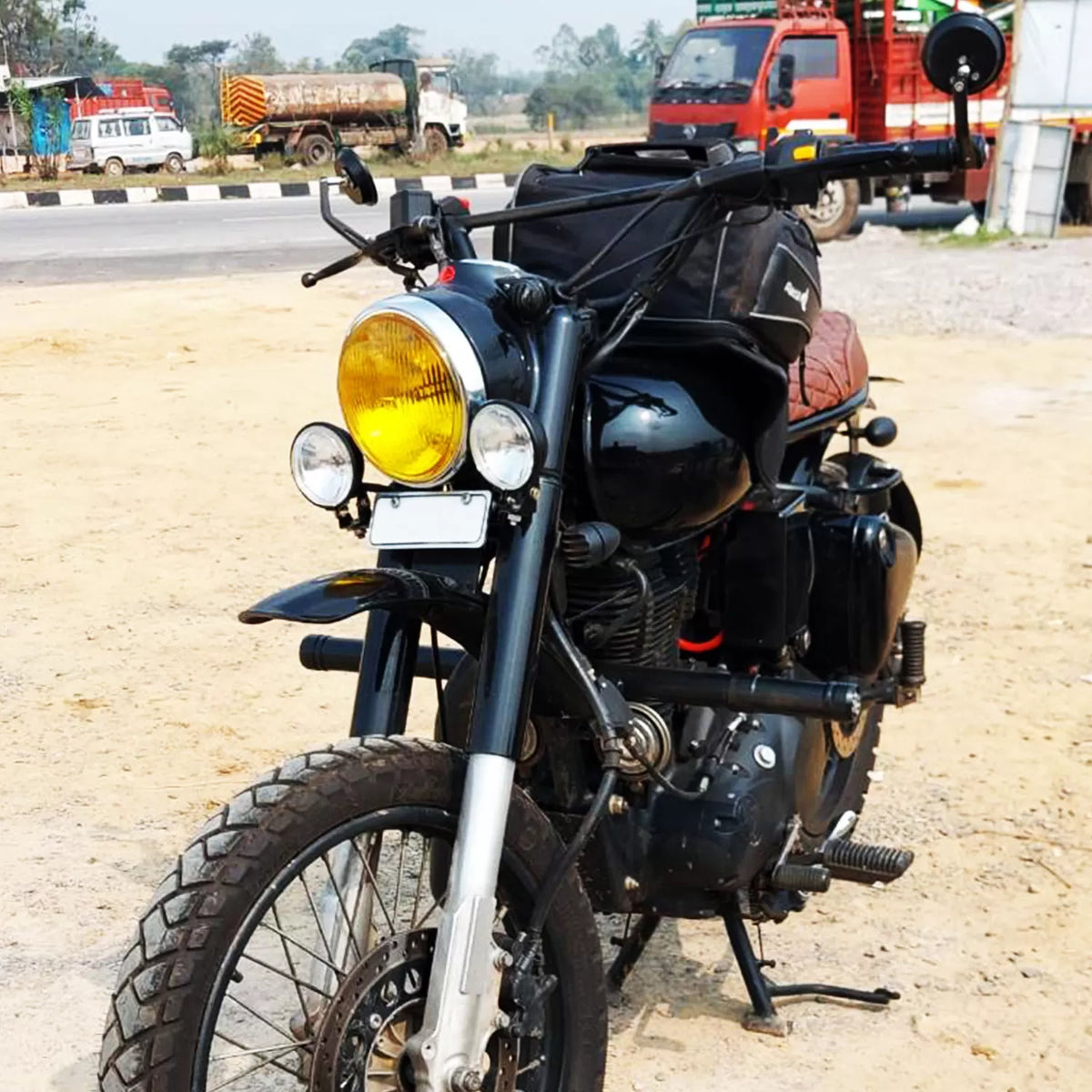 Vaishnu Amber/ Yellow Headlight