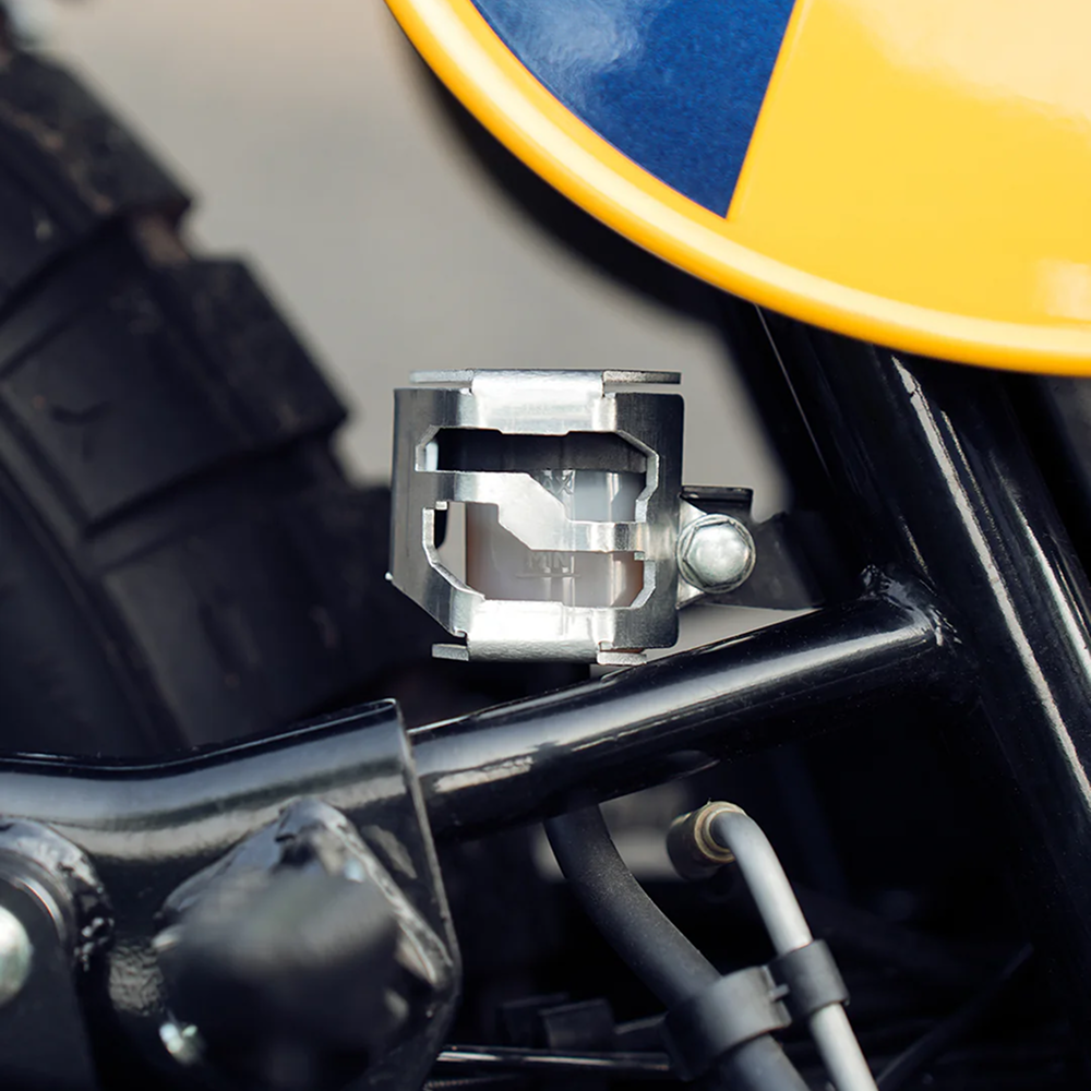 Legundary RE Bear 650 Casque Rear Oil Cap