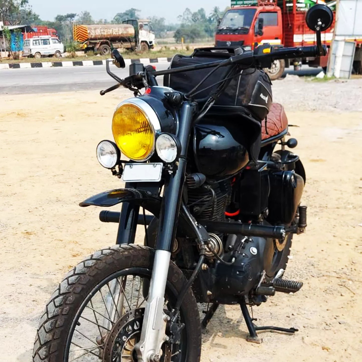 Vaishnu Amber/ Yellow Headlight